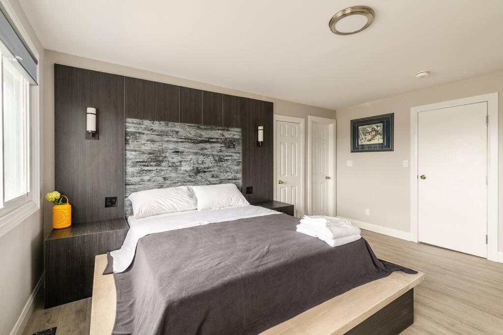 Modern House Newly Furnished 3 Mins Drive To Fall ナイアガラ・フォールズ エクステリア 写真